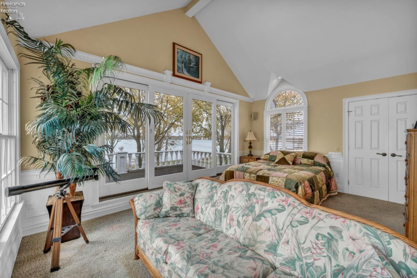 351 Chapman, Put-In-Bay, 43456, 7 Bedrooms Bedrooms, ,7 BathroomsBathrooms,Residential,For Sale,Chapman,20254862