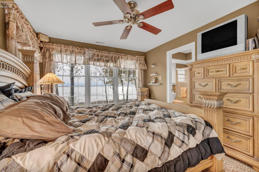 351 Chapman, Put-In-Bay, 43456, 7 Bedrooms Bedrooms, ,7 BathroomsBathrooms,Residential,For Sale,Chapman,20254862