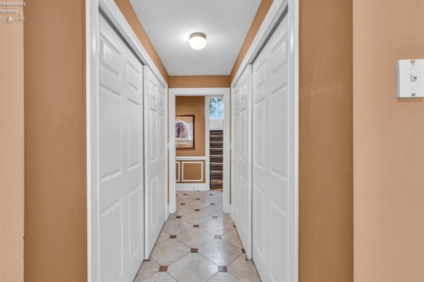 351 Chapman, Put-In-Bay, 43456, 7 Bedrooms Bedrooms, ,7 BathroomsBathrooms,Residential,For Sale,Chapman,20254862