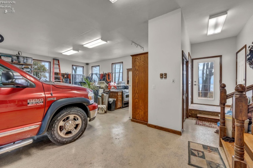 351 Chapman, Put-In-Bay, 43456, 7 Bedrooms Bedrooms, ,7 BathroomsBathrooms,Residential,For Sale,Chapman,20254862