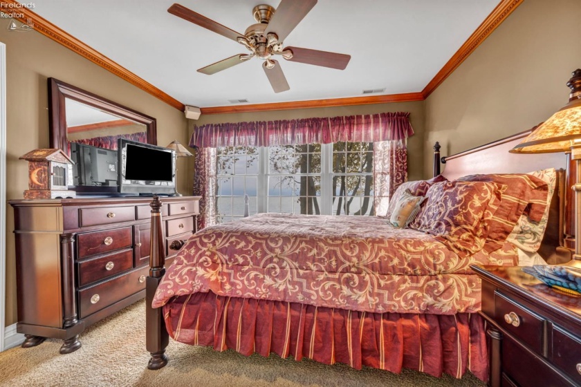 351 Chapman, Put-In-Bay, 43456, 7 Bedrooms Bedrooms, ,7 BathroomsBathrooms,Residential,For Sale,Chapman,20254862