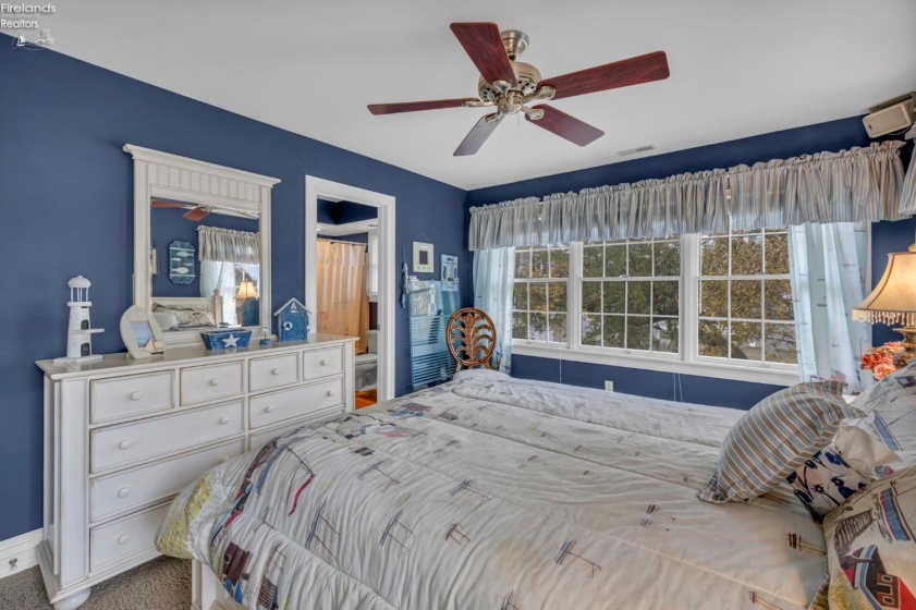 351 Chapman, Put-In-Bay, 43456, 7 Bedrooms Bedrooms, ,7 BathroomsBathrooms,Residential,For Sale,Chapman,20254862