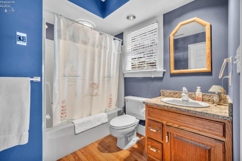 351 Chapman, Put-In-Bay, 43456, 7 Bedrooms Bedrooms, ,7 BathroomsBathrooms,Residential,For Sale,Chapman,20254862