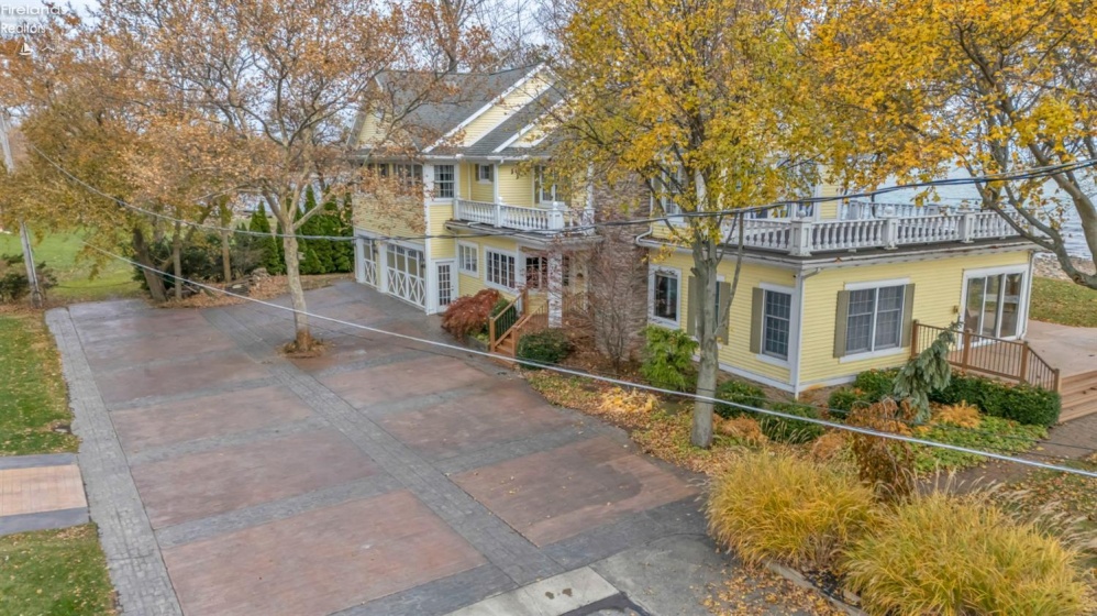 351 Chapman, Put-In-Bay, 43456, 7 Bedrooms Bedrooms, ,7 BathroomsBathrooms,Residential,For Sale,Chapman,20254862