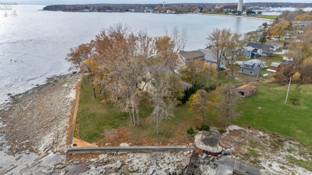 351 Chapman, Put-In-Bay, 43456, 7 Bedrooms Bedrooms, ,7 BathroomsBathrooms,Residential,For Sale,Chapman,20254862