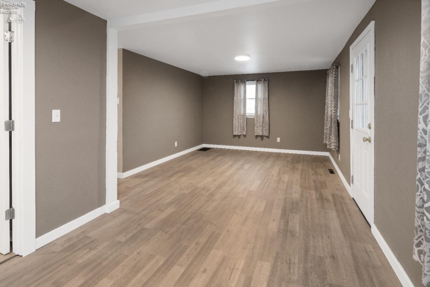 1315 State Route 19, Oak Harbor, 43449, 4 Bedrooms Bedrooms, ,2 BathroomsBathrooms,Residential,For Sale,State Route 19,20254805