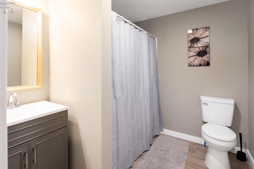 1315 State Route 19, Oak Harbor, 43449, 4 Bedrooms Bedrooms, ,2 BathroomsBathrooms,Residential,For Sale,State Route 19,20254805