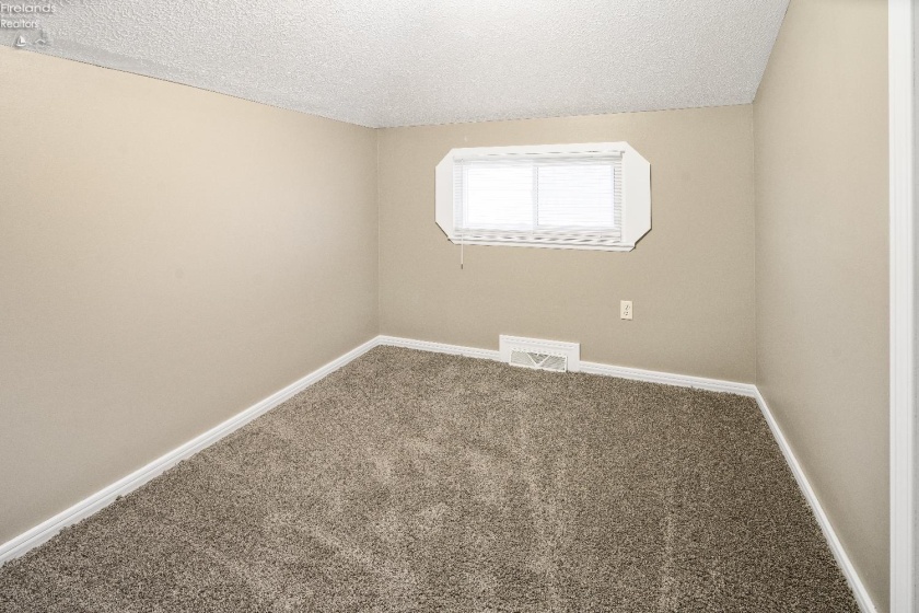 1315 State Route 19, Oak Harbor, 43449, 4 Bedrooms Bedrooms, ,2 BathroomsBathrooms,Residential,For Sale,State Route 19,20254805