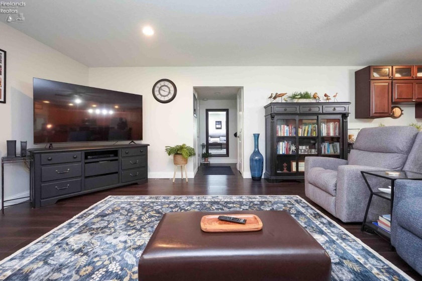 3345 Memorial Shoreway Drive, Marblehead, 43440, 3 Bedrooms Bedrooms, ,2 BathroomsBathrooms,Residential,For Sale,Memorial Shoreway,20260049