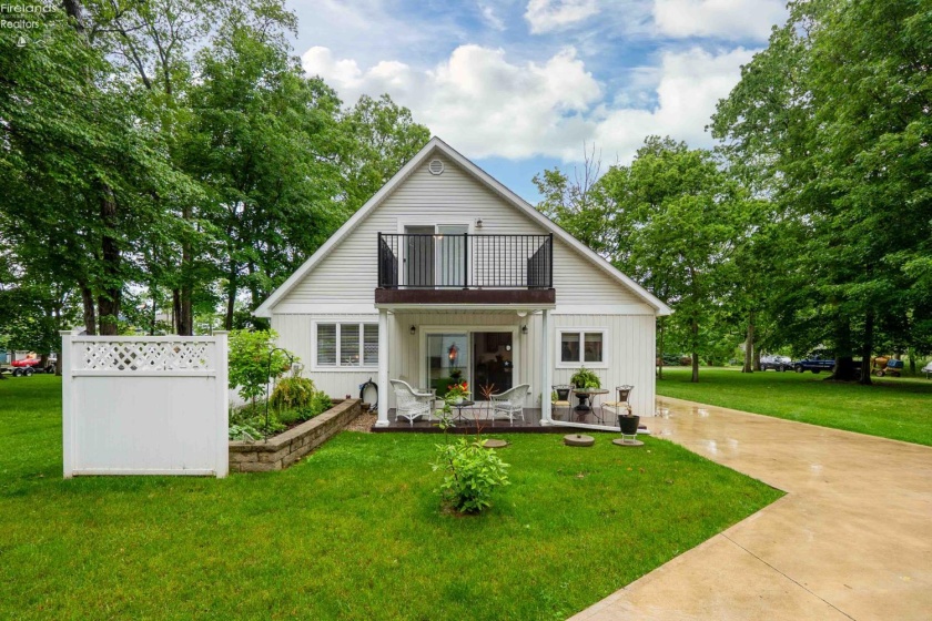 3345 Memorial Shoreway Drive, Marblehead, 43440, 3 Bedrooms Bedrooms, ,2 BathroomsBathrooms,Residential,For Sale,Memorial Shoreway,20260049