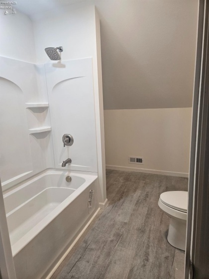 251 Ethan Drive, Fremont, 43420, 4 Bedrooms Bedrooms, ,3 BathroomsBathrooms,Residential,For Sale,Ethan,20260045