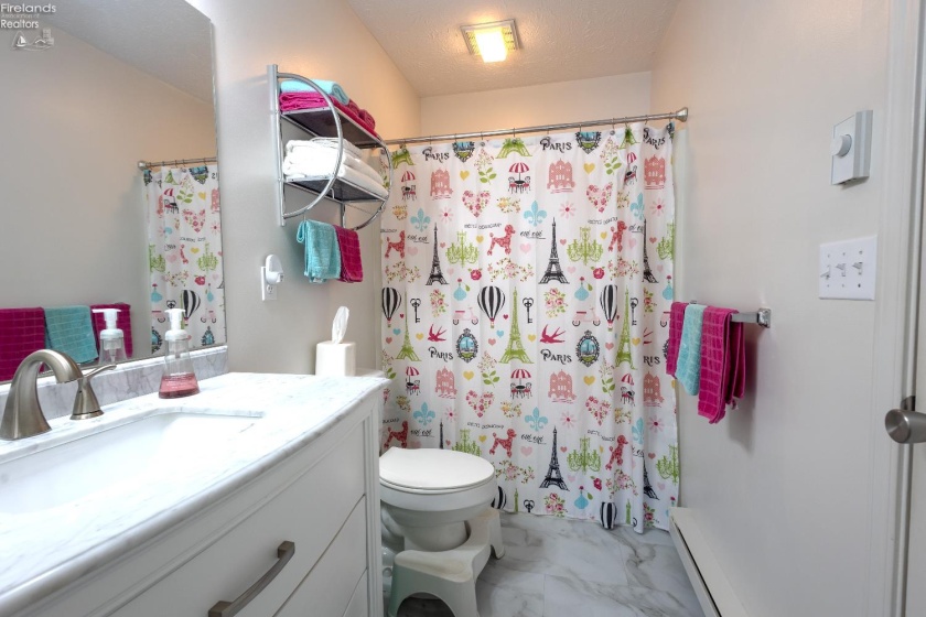 304 Lisa Ann Drive, Huron, 44839, 2 Bedrooms Bedrooms, ,2 BathroomsBathrooms,Residential,For Sale,Lisa Ann,20260053