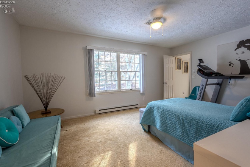 304 Lisa Ann Drive, Huron, 44839, 2 Bedrooms Bedrooms, ,2 BathroomsBathrooms,Residential,For Sale,Lisa Ann,20260053