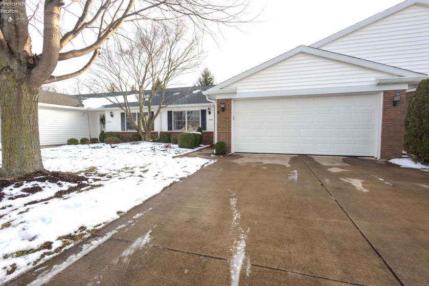 304 Lisa Ann Drive, Huron, 44839, 2 Bedrooms Bedrooms, ,2 BathroomsBathrooms,Residential,For Sale,Lisa Ann,20260053