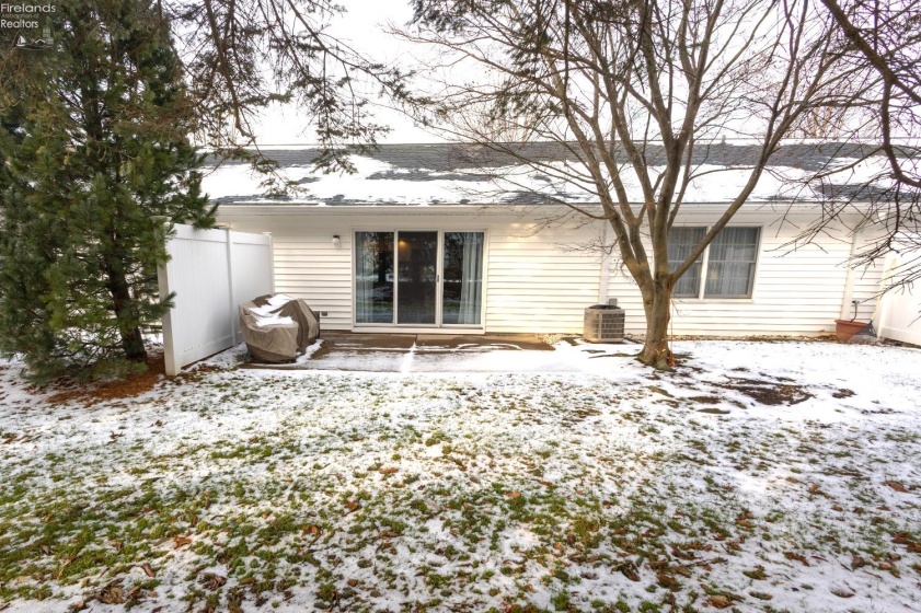 304 Lisa Ann Drive, Huron, 44839, 2 Bedrooms Bedrooms, ,2 BathroomsBathrooms,Residential,For Sale,Lisa Ann,20260053