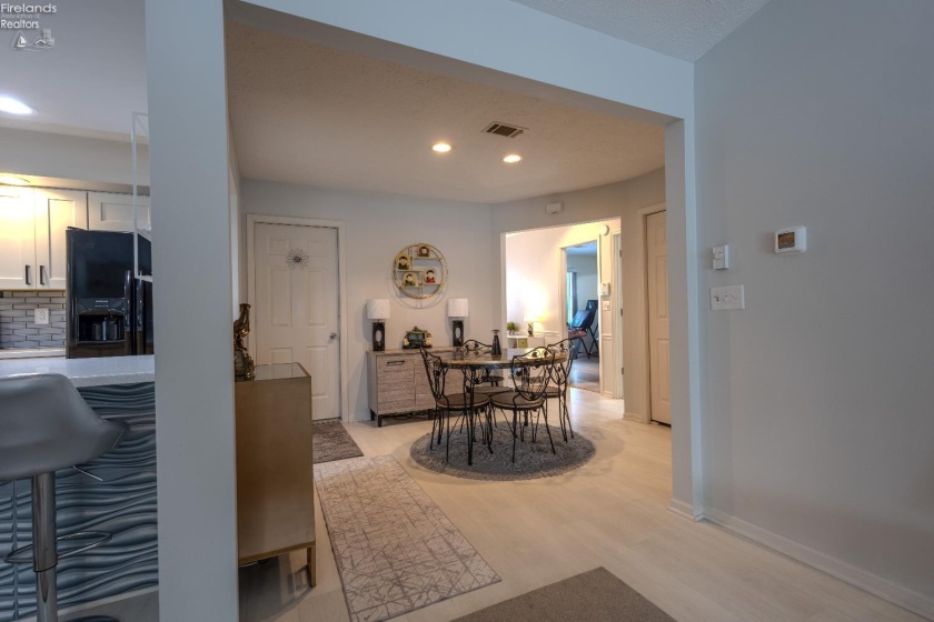 304 Lisa Ann Drive, Huron, 44839, 2 Bedrooms Bedrooms, ,2 BathroomsBathrooms,Residential,For Sale,Lisa Ann,20260053