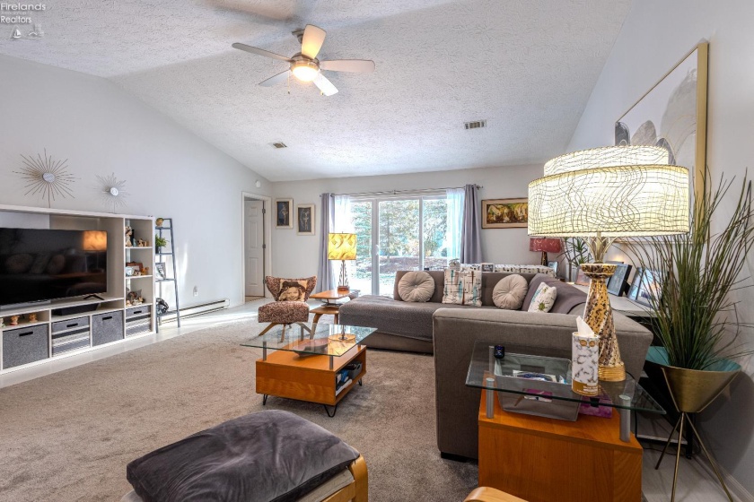 304 Lisa Ann Drive, Huron, 44839, 2 Bedrooms Bedrooms, ,2 BathroomsBathrooms,Residential,For Sale,Lisa Ann,20260053