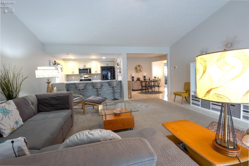 304 Lisa Ann Drive, Huron, 44839, 2 Bedrooms Bedrooms, ,2 BathroomsBathrooms,Residential,For Sale,Lisa Ann,20260053