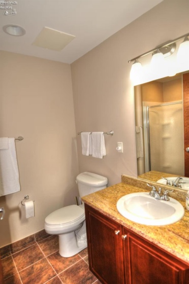 401 Shoreline Drive, Sandusky, 44870, 2 Bedrooms Bedrooms, ,2 BathroomsBathrooms,Residential,For Sale,Shoreline,20260039