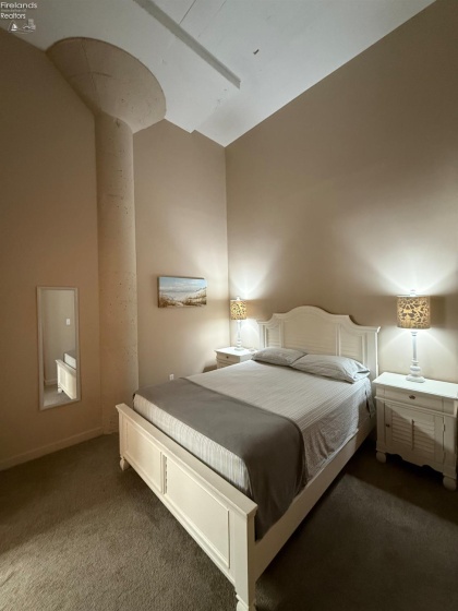 401 Shoreline Drive, Sandusky, 44870, 2 Bedrooms Bedrooms, ,2 BathroomsBathrooms,Residential,For Sale,Shoreline,20260039