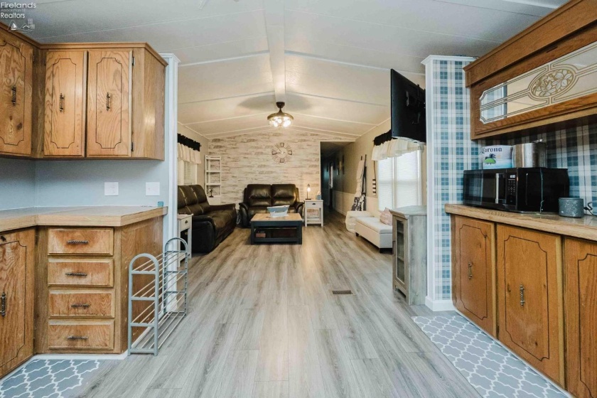 8175 Northshore Boulevard, Marblehead, 43440, 2 Bedrooms Bedrooms, ,1 BathroomBathrooms,Residential,For Sale,Northshore,20260040