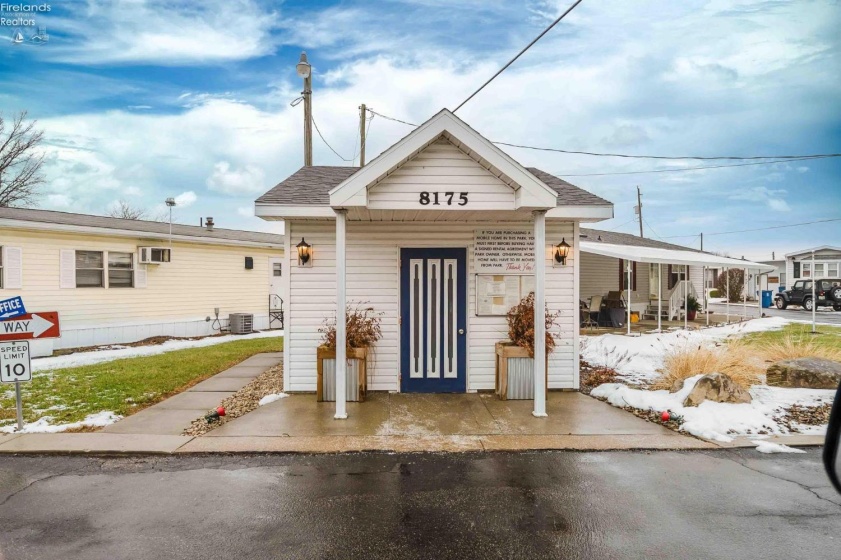 8175 Northshore Boulevard, Marblehead, 43440, 2 Bedrooms Bedrooms, ,1 BathroomBathrooms,Residential,For Sale,Northshore,20260040