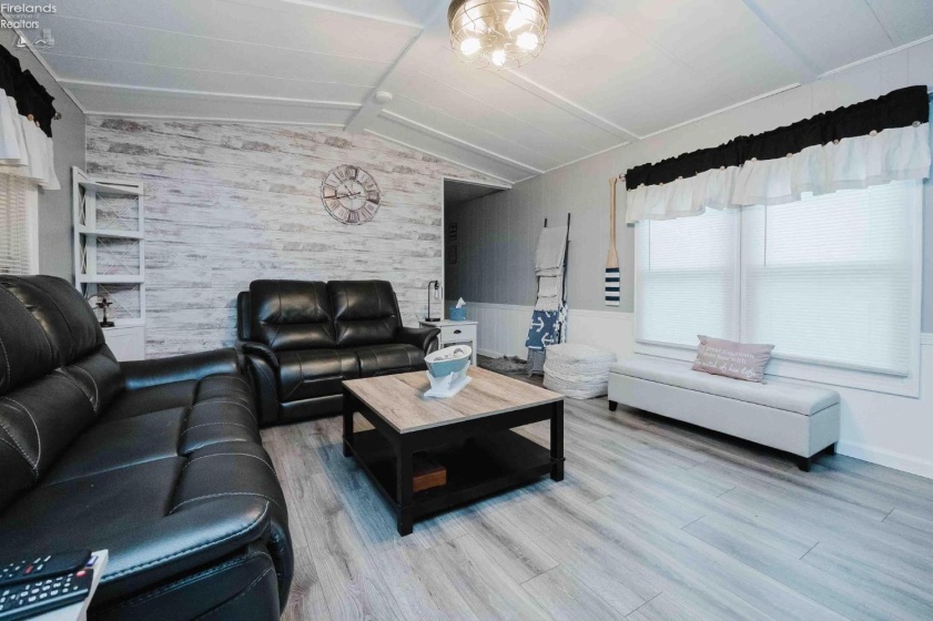 8175 Northshore Boulevard, Marblehead, 43440, 2 Bedrooms Bedrooms, ,1 BathroomBathrooms,Residential,For Sale,Northshore,20260040