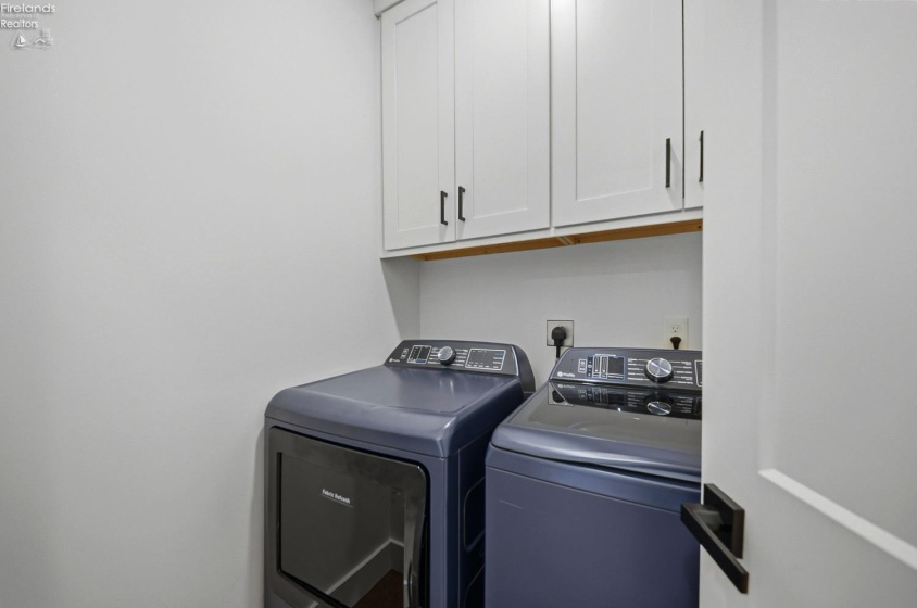 5049 Blue Teal Drive, Port Clinton, 43452, 5 Bedrooms Bedrooms, ,5 BathroomsBathrooms,Residential,For Sale,Blue Teal,20254815