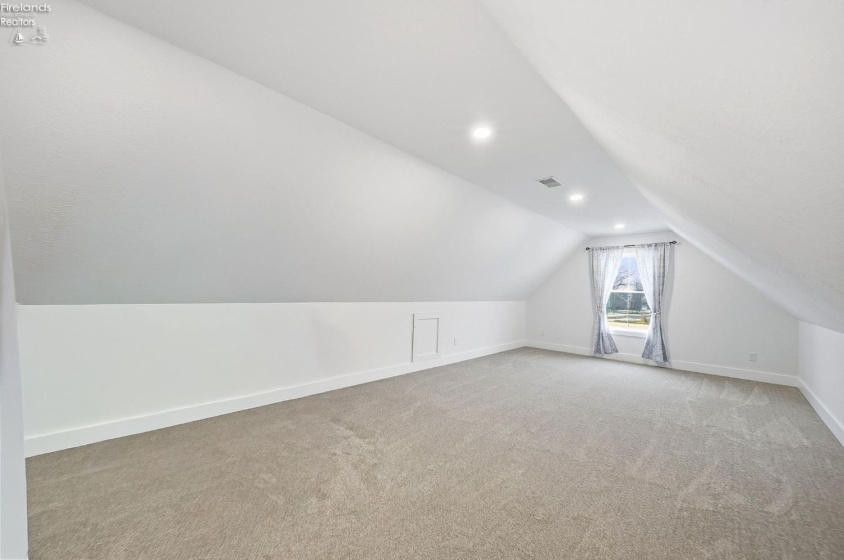 5049 Blue Teal Drive, Port Clinton, 43452, 5 Bedrooms Bedrooms, ,5 BathroomsBathrooms,Residential,For Sale,Blue Teal,20254815