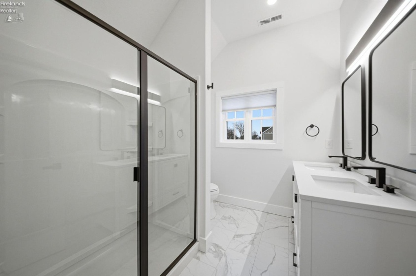 5049 Blue Teal Drive, Port Clinton, 43452, 5 Bedrooms Bedrooms, ,5 BathroomsBathrooms,Residential,For Sale,Blue Teal,20254815