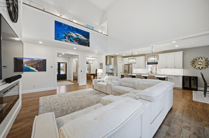 5049 Blue Teal Drive, Port Clinton, 43452, 5 Bedrooms Bedrooms, ,5 BathroomsBathrooms,Residential,For Sale,Blue Teal,20254815