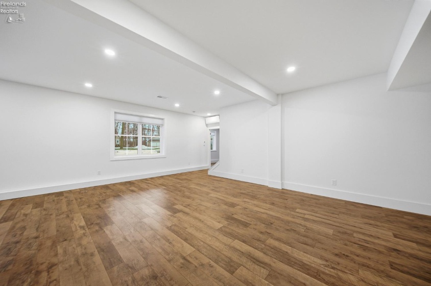 5049 Blue Teal Drive, Port Clinton, 43452, 5 Bedrooms Bedrooms, ,5 BathroomsBathrooms,Residential,For Sale,Blue Teal,20254815