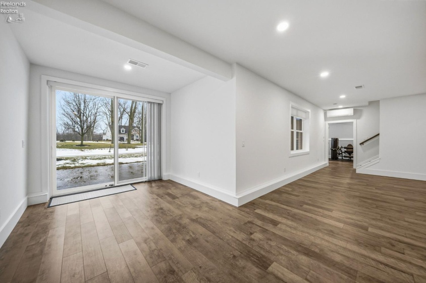 5049 Blue Teal Drive, Port Clinton, 43452, 5 Bedrooms Bedrooms, ,5 BathroomsBathrooms,Residential,For Sale,Blue Teal,20254815