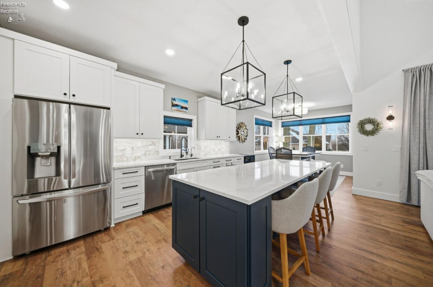 5049 Blue Teal Drive, Port Clinton, 43452, 5 Bedrooms Bedrooms, ,5 BathroomsBathrooms,Residential,For Sale,Blue Teal,20254815