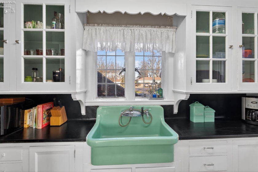 1831 Port Clinton Road, Fremont, 43420, 3 Bedrooms Bedrooms, ,3 BathroomsBathrooms,Residential,For Sale,Port Clinton,20254840