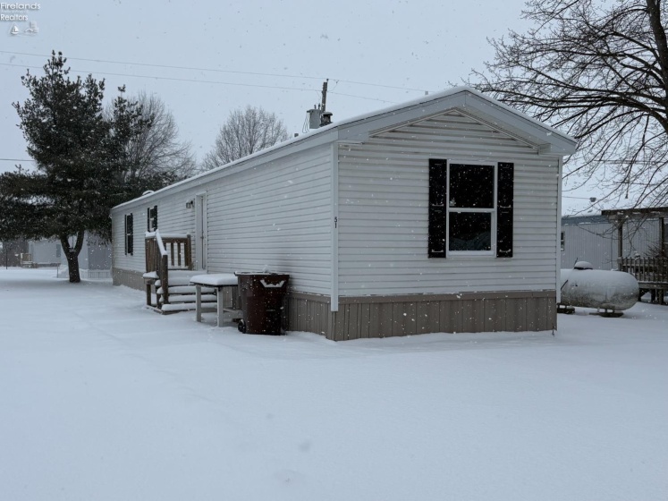 1211 Clayberg Avenue, Greenwich, 44837, 3 Bedrooms Bedrooms, ,2 BathroomsBathrooms,Residential,For Sale,Clayberg,20260070