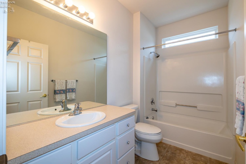 38391 KIngsbury Road, North Ridgeville, 44039, 2 Bedrooms Bedrooms, ,2 BathroomsBathrooms,Residential,For Sale,KIngsbury,20260063