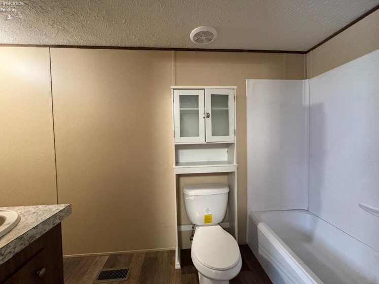 1121 Clayberg Avenue, Greenwich, 44837, 3 Bedrooms Bedrooms, ,2 BathroomsBathrooms,Residential,For Sale,Clayberg,20260071