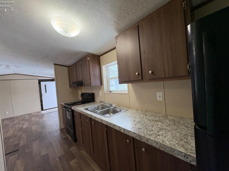 1121 Clayberg Avenue, Greenwich, 44837, 3 Bedrooms Bedrooms, ,2 BathroomsBathrooms,Residential,For Sale,Clayberg,20260071