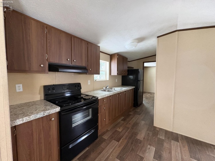 1121 Clayberg Avenue, Greenwich, 44837, 3 Bedrooms Bedrooms, ,2 BathroomsBathrooms,Residential,For Sale,Clayberg,20260071