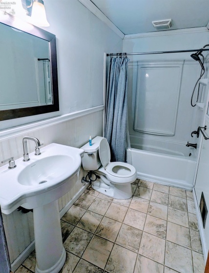 1202 Chalet Drive, Sandusky, 44870, 3 Bedrooms Bedrooms, ,2 BathroomsBathrooms,Residential,For Sale,Chalet,20260046