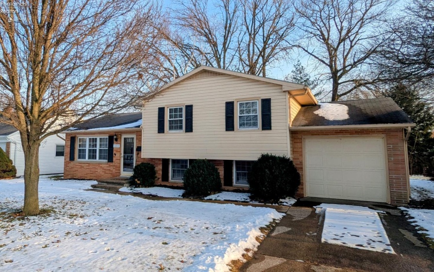 1202 Chalet Drive, Sandusky, 44870, 3 Bedrooms Bedrooms, ,2 BathroomsBathrooms,Residential,For Sale,Chalet,20260046