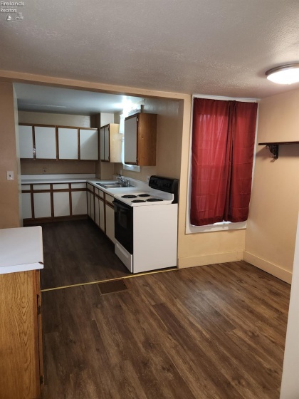 311 Sandusky Street, Bellevue, 44811, 3 Bedrooms Bedrooms, ,2 BathroomsBathrooms,Residential,For Sale,Sandusky,20254784