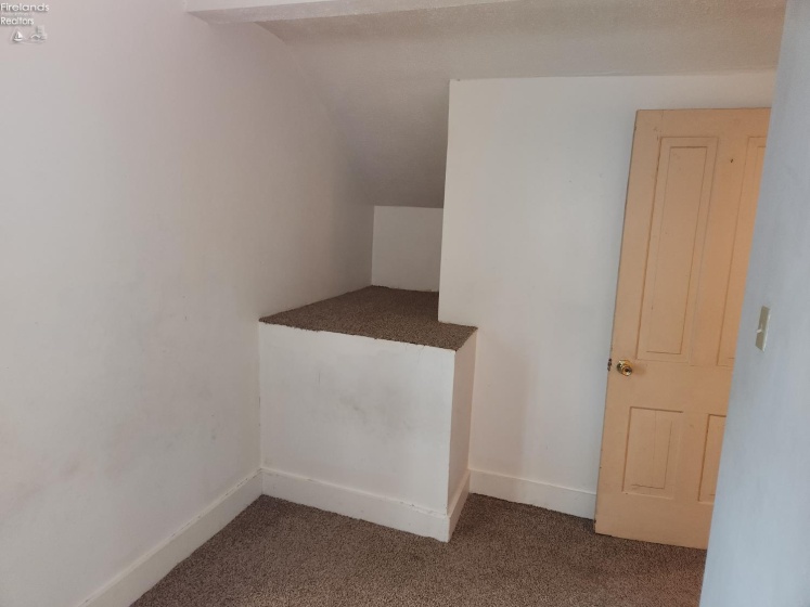 311 Sandusky Street, Bellevue, 44811, 3 Bedrooms Bedrooms, ,2 BathroomsBathrooms,Residential,For Sale,Sandusky,20254784