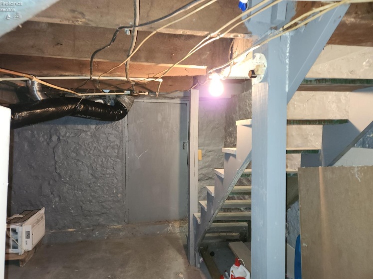 311 Sandusky Street, Bellevue, 44811, 3 Bedrooms Bedrooms, ,2 BathroomsBathrooms,Residential,For Sale,Sandusky,20254784