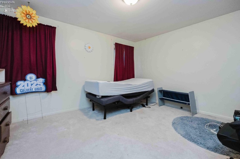 20 Pinecrest Drive, Tiffin, 44883, 3 Bedrooms Bedrooms, ,4 BathroomsBathrooms,Residential,For Sale,Pinecrest,20254839