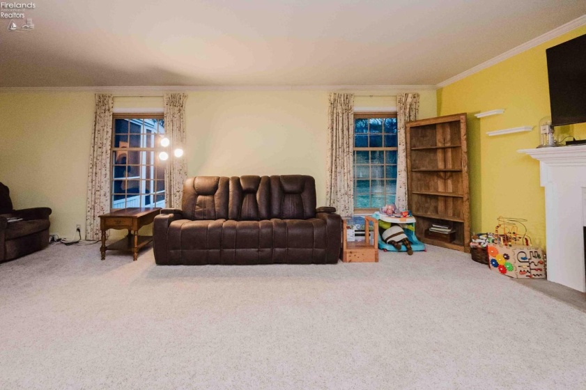 20 Pinecrest Drive, Tiffin, 44883, 3 Bedrooms Bedrooms, ,4 BathroomsBathrooms,Residential,For Sale,Pinecrest,20254839