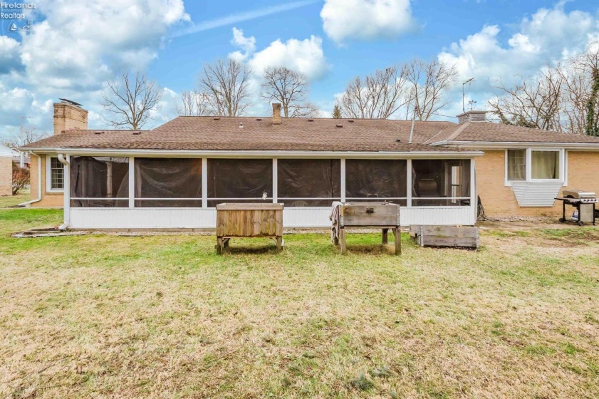 20 Pinecrest Drive, Tiffin, 44883, 3 Bedrooms Bedrooms, ,4 BathroomsBathrooms,Residential,For Sale,Pinecrest,20254839