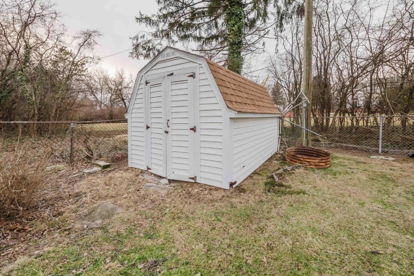 20 Pinecrest Drive, Tiffin, 44883, 3 Bedrooms Bedrooms, ,4 BathroomsBathrooms,Residential,For Sale,Pinecrest,20254839