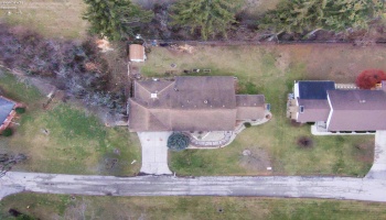 20 Pinecrest Drive, Tiffin, 44883, 3 Bedrooms Bedrooms, ,4 BathroomsBathrooms,Residential,For Sale,Pinecrest,20254839 20 Pinecrest Drive, Tiffin, 44883, 3 Bedrooms Bedrooms, ,4 BathroomsBathrooms,Residential,For Sale,Pinecrest,20254839